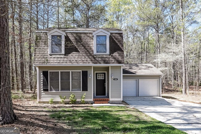 property at 1398 Lakeview Pkwy