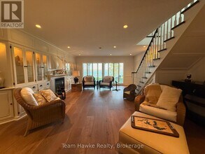 192 Gilwood Park Dr in Penetanguishene, ON - Building Photo - Building Photo