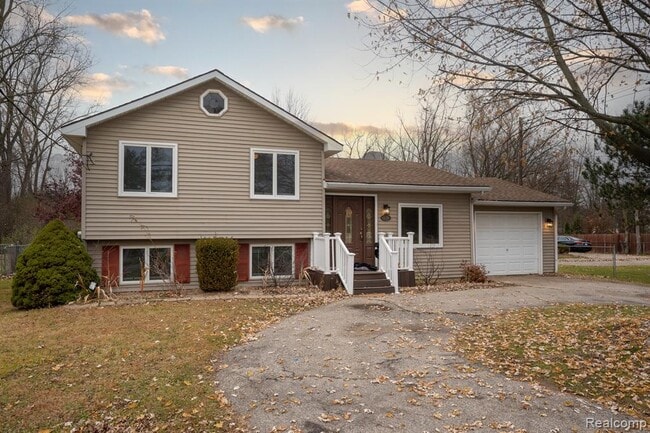 property at 1555 E South Blvd