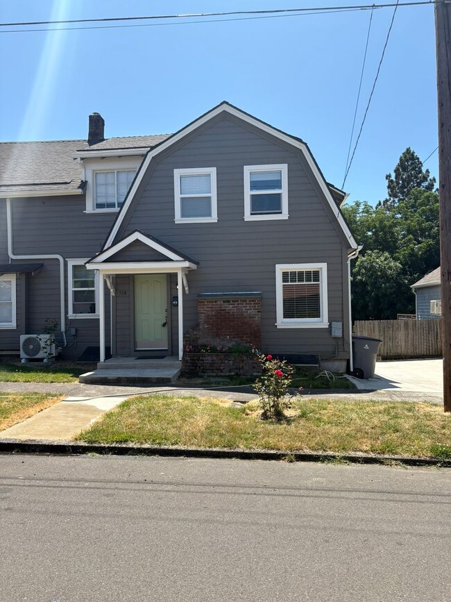property at 203-Ford-538 SE Ford St