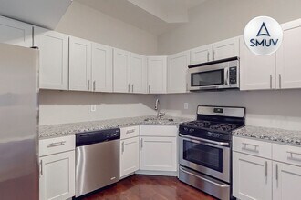 1703 St Paul St in Baltimore, MD - Building Photo - Building Photo