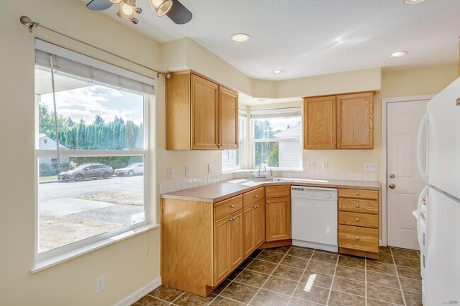 property at 9277 SE Morrison St