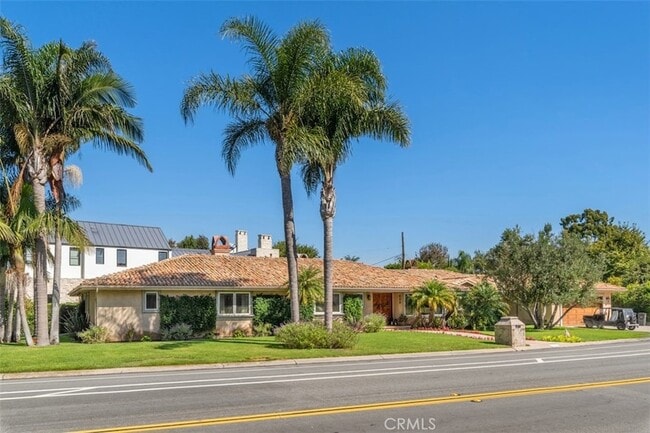600 Cliff Dr in Newport Beach, CA - Building Photo - Building Photo