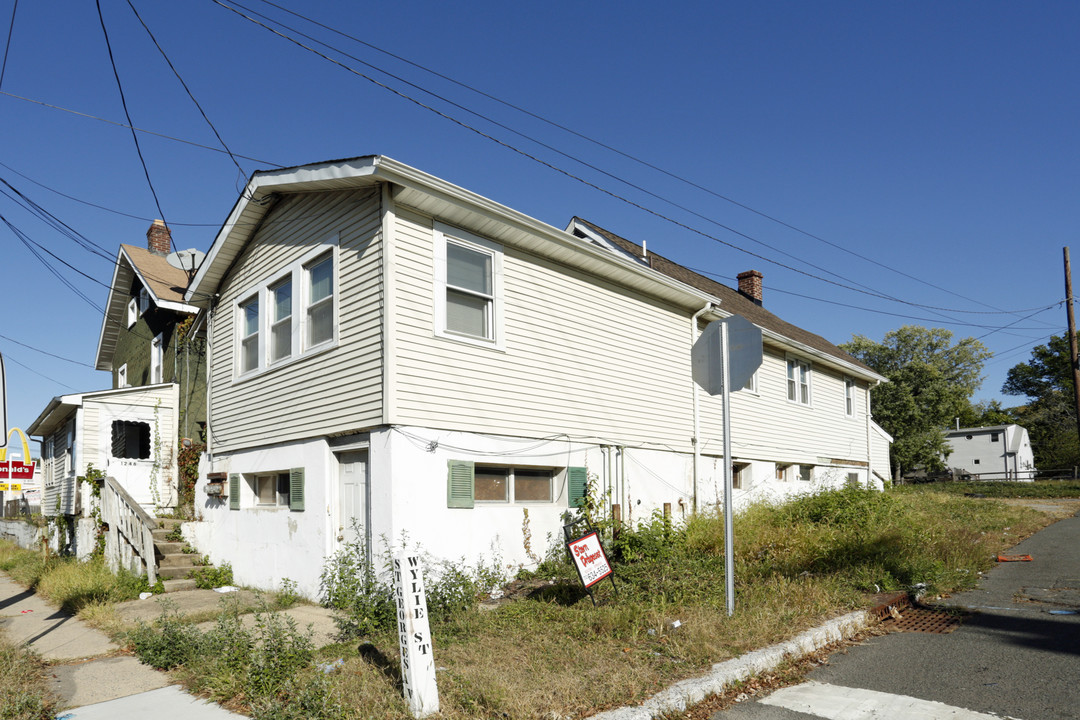 1246 Saint Georges Ave in Avenel, NJ - Building Photo