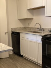 Hampton Hall Apartments in Atlanta, GA - Building Photo - Building Photo