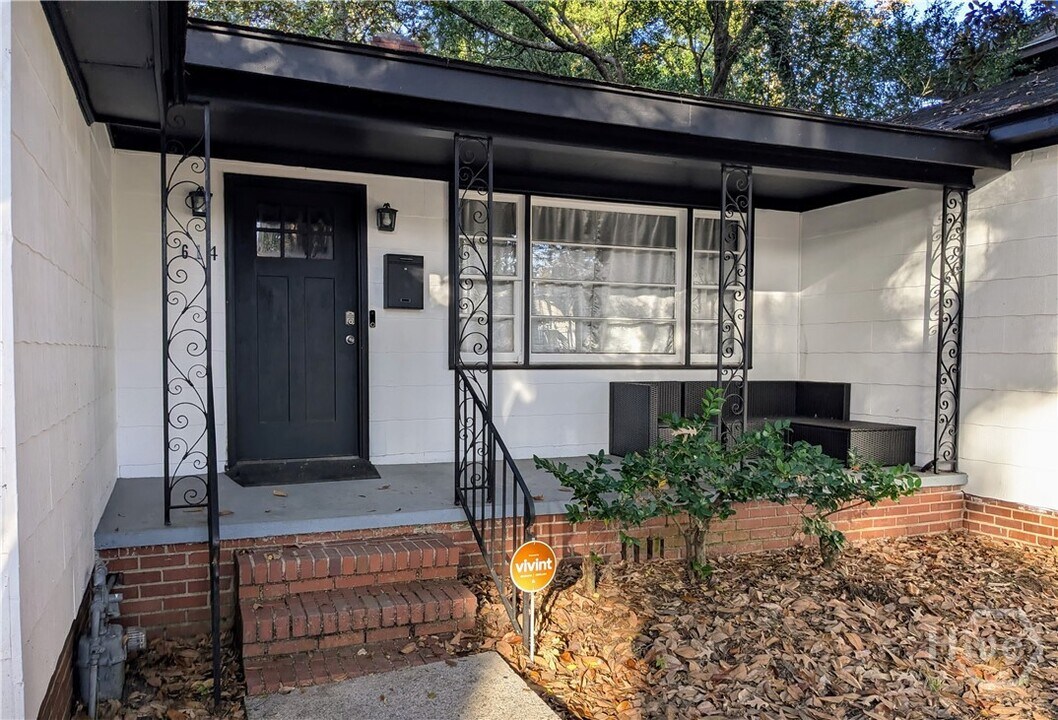 614 E 37th St in Savannah, GA - Building Photo