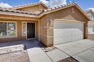 10046 Catseye Cove Ct in Las Vegas, NV - Foto de edificio - Building Photo