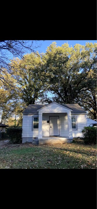 524 Bon Air St in Memphis, TN - Building Photo