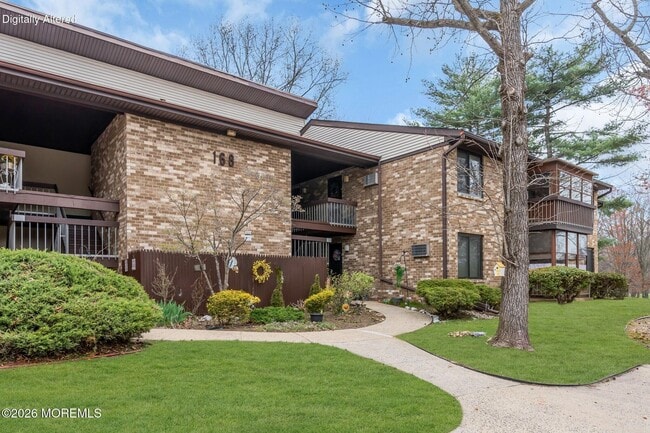 168 Amberly Dr in Englishtown, NJ - Building Photo - Building Photo