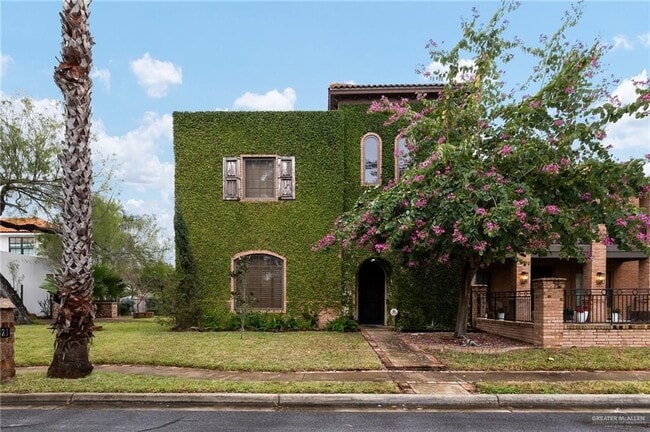 property at 421 Cottonwood Ave