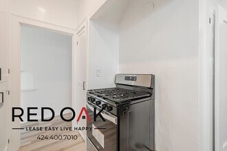 234 S Kenmore Ave in Los Angeles, CA - Building Photo - Building Photo