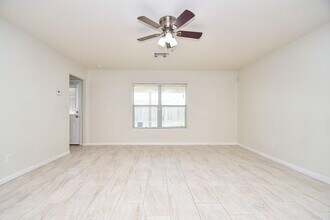 17251 Osprey Forest Dr in Hockley, TX - Foto de edificio - Building Photo