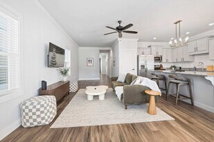 913 NE Hts Ln in Bentonville, AR - Building Photo