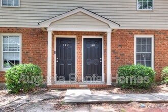140 Chalet N Blvd in North Augusta, SC - Building Photo - Building Photo