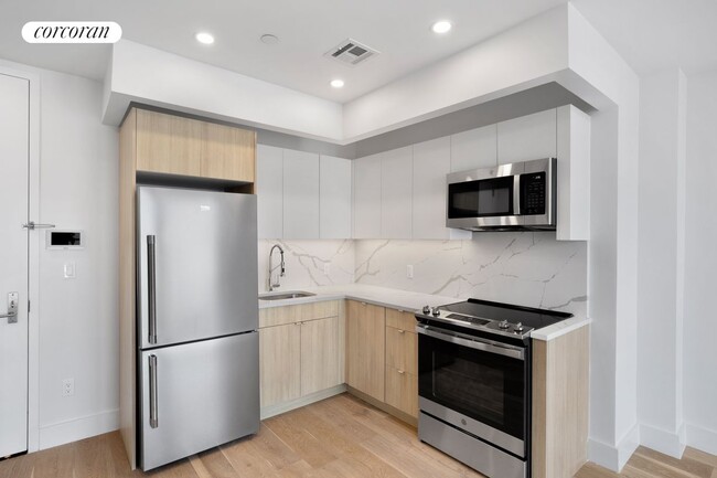 1173 Rogers Ave in Brooklyn, NY - Building Photo - Building Photo