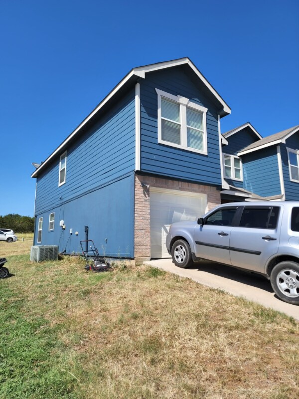701 Claremont Pkwy-Unit -Unit A in Marble Falls, TX - Building Photo - Building Photo