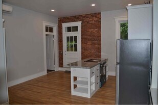 1234 S 1st St in Louisville, KY - Building Photo