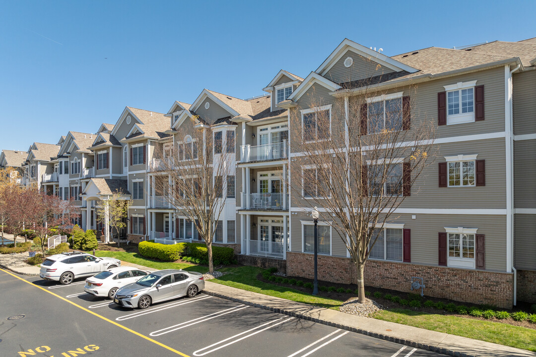 Nobility Crest in Ocean, NJ - Foto de edificio