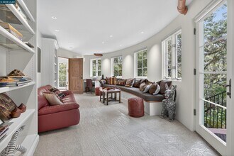 1 La Campana Rd in Orinda, CA - Building Photo - Building Photo