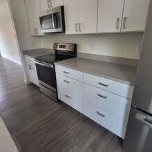 818 7th St, Unit A in Columbus, IN - Building Photo - Building Photo