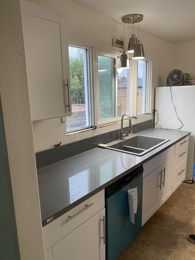 6228 Stewart St in San Diego, CA - Building Photo - Building Photo