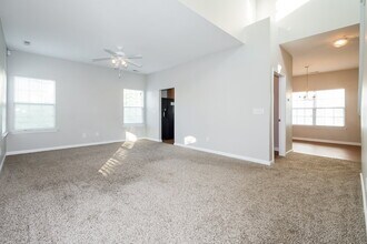 4001 Laurel Glen Dr in Raleigh, NC - Building Photo - Building Photo