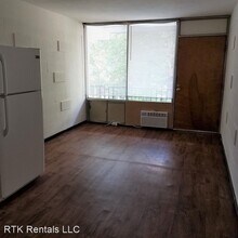 28 E Stewart Rd in Columbia, MO - Foto de edificio - Building Photo