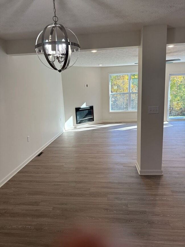 1512 Red Fern Dr in Farmington, NY - Building Photo - Building Photo