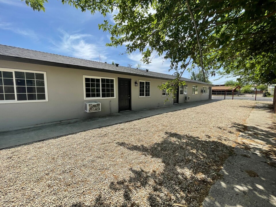 4357 College Way in Olivehurst, CA - Building Photo