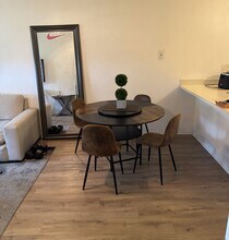 2401 Riverside Dr, Unit 514 in Coral Springs, FL - Building Photo - Building Photo