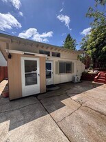 231 Foresthill Ave in Auburn, CA - Building Photo