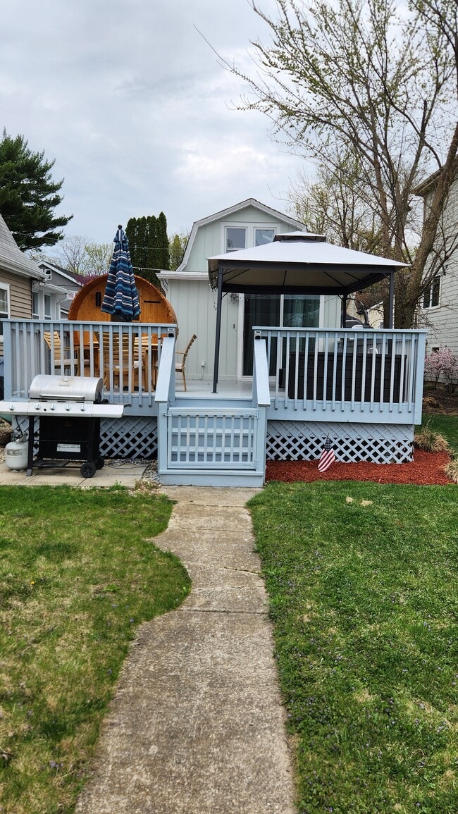 property at 310 N River Rd