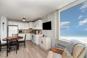 7330 Estero Blvd in Fort Myers Beach, FL - Building Photo