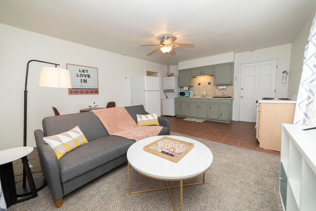 102 Lovera Blvd, Unit 102 Lovera #2 in San Antonio, TX - Foto de edificio - Building Photo