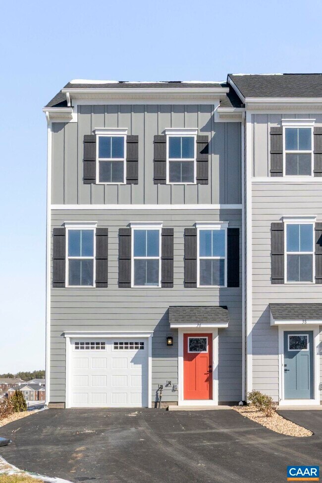 39 Iron Horse Ln in Fishersville, VA - Building Photo - Building Photo