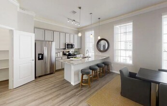 5609 Mina Way in Houston, TX - Foto de edificio - Building Photo