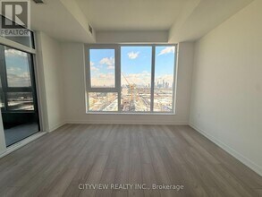 1007 The Queensway in Toronto, ON - Building Photo - Building Photo