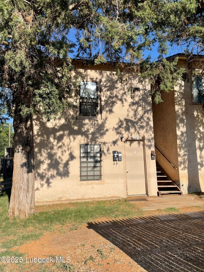 2204 Boston Ave in Lubbock, TX - Building Photo - Building Photo
