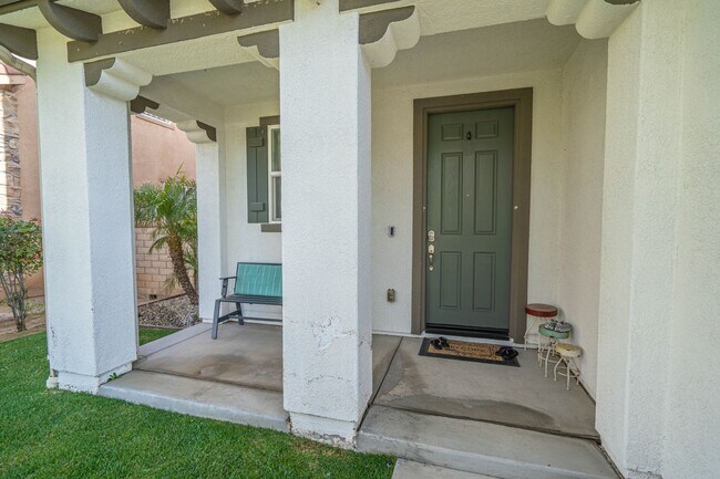 24313 El Corazon Dr in Santa Clarita, CA - Building Photo - Building Photo