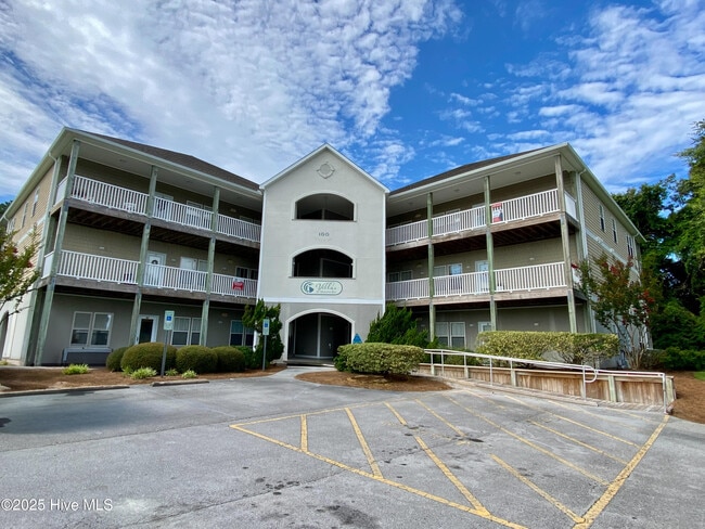 property at 100 Lighthouse Ln