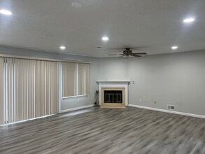99 Nicole Terrace in Edison, NJ - Building Photo - Building Photo
