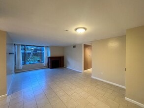 4082 Albatross St in San Diego, CA - Foto de edificio - Building Photo