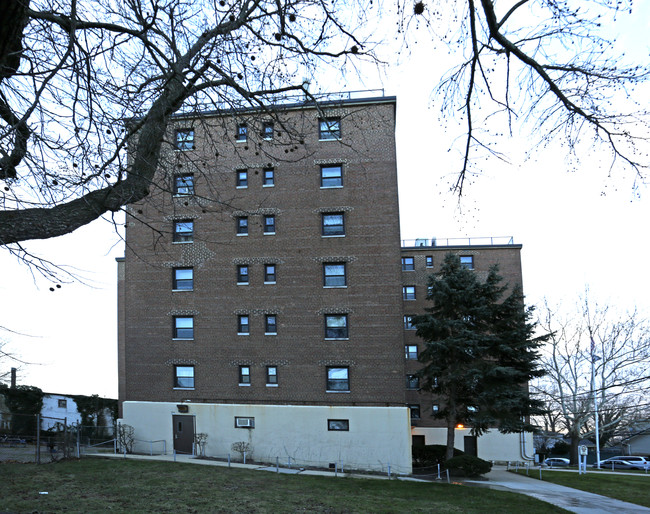 Comstock Court in Asbury Park, NJ - Building Photo - Building Photo