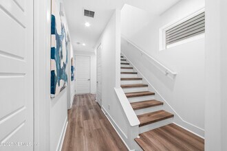 2107 Gordon Ave in Jacksonville Beach, FL - Building Photo - Building Photo