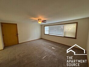 4752 N Menard Ave in Chicago, IL - Building Photo - Building Photo