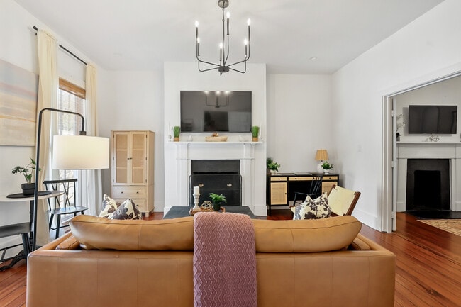 505 E Mc Donough St in Savannah, GA - Building Photo - Building Photo