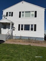 156 Garden Dr in Bridgeport, CT - Building Photo