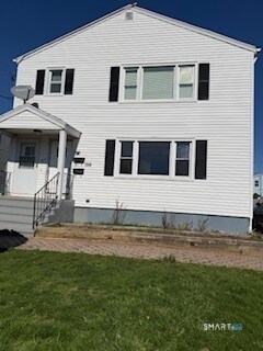 156 Garden Dr in Bridgeport, CT - Building Photo