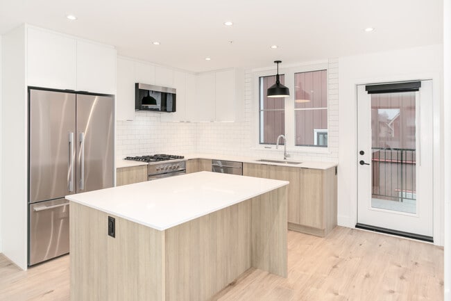 Wadams Farm in Sooke, BC - Building Photo - Interior Photo
