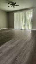 7412 Canterbury St, Unit 7412 in Spring Hill, FL - Building Photo - Building Photo